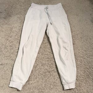 Lululemon Scuba Highrise Joggers in Opal White